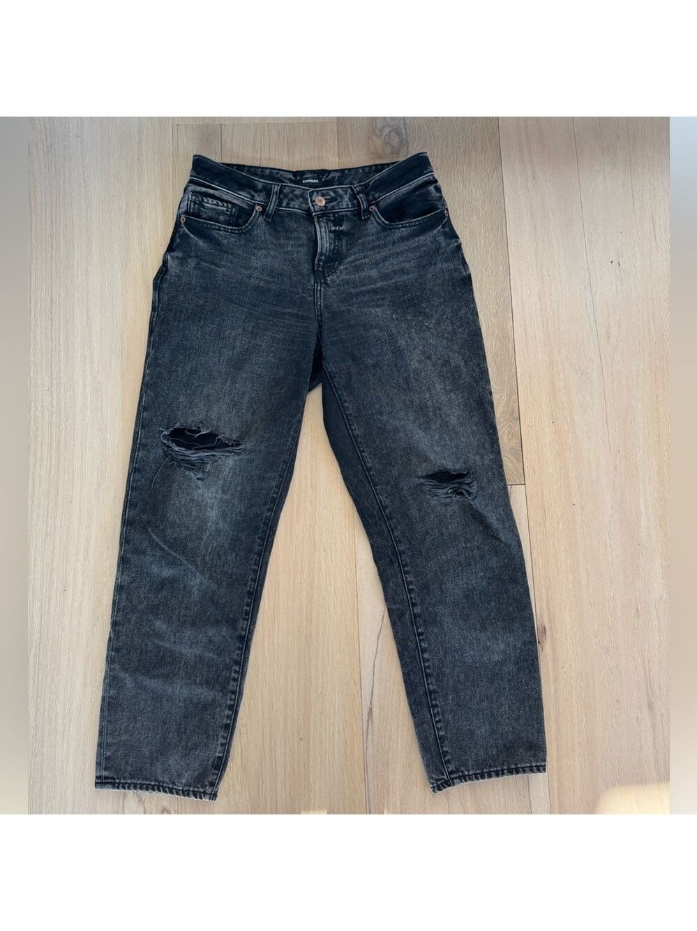 Express Boyfriend Low Rise Black Distressed Jeans Size 6